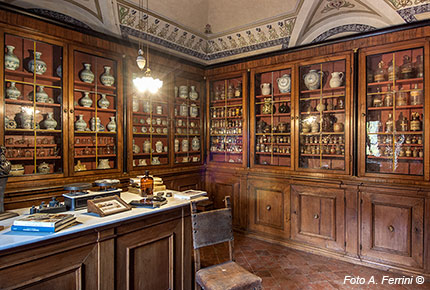 La Verna, ancient pharmacy