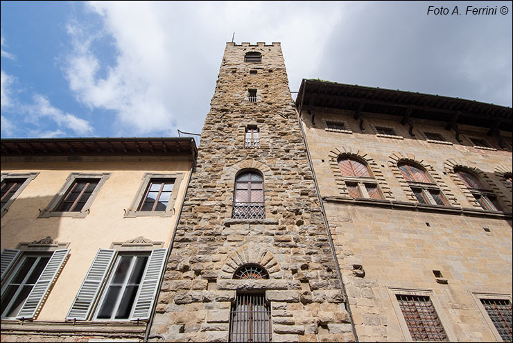 Torre Bigazza, Arezzo