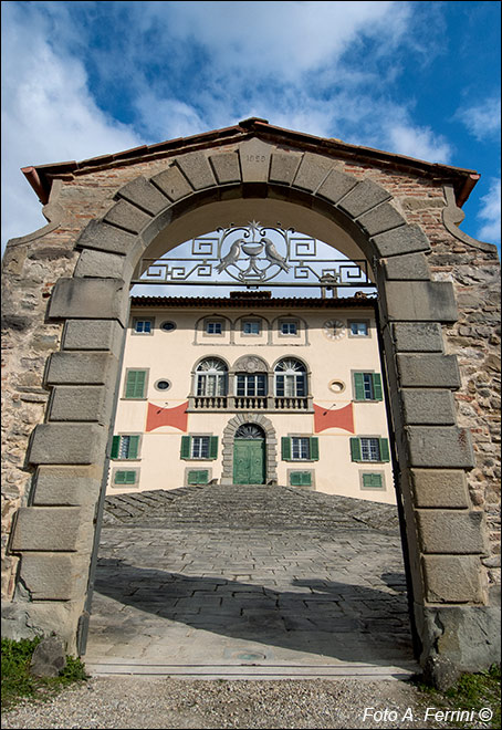Villa Mausolea, Casentino
