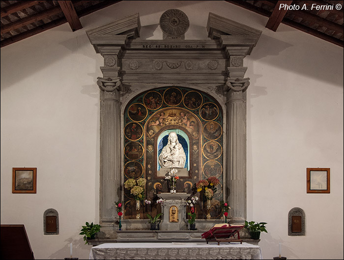 Chiesa di Carda, altare maggiore