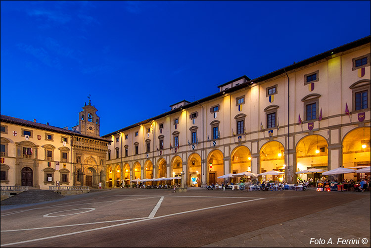 Logge Vasari in Piazza Grande, Arezzo