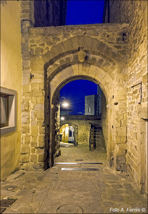 Porta medievale a Castiglion Fiorentino