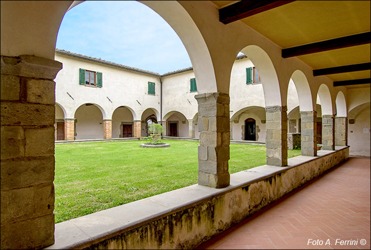 Il chiostro della Badia di Soffena