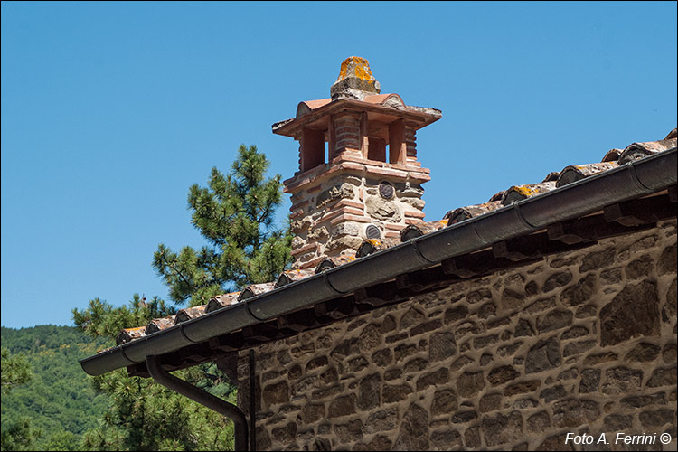 Castel Focognano, particolari architettonici