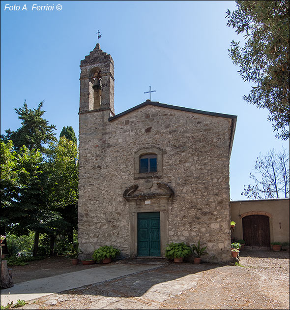 Ornina, la chiesa