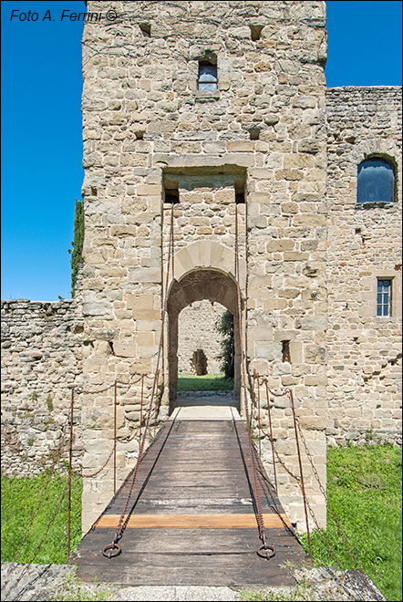 Ponte levatoio, Castello di Romena