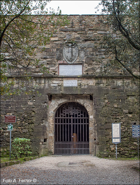 Ingresso alla fortezza medicea
