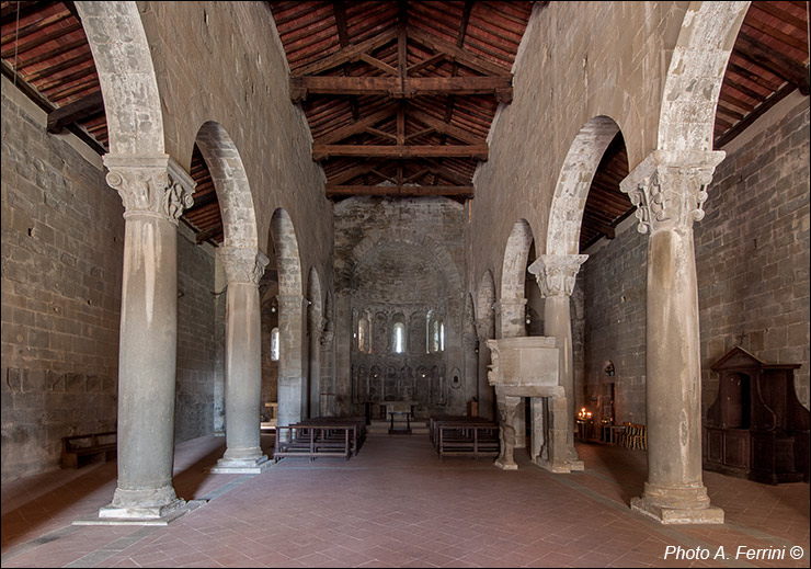 Valdarno: Church of Gropina