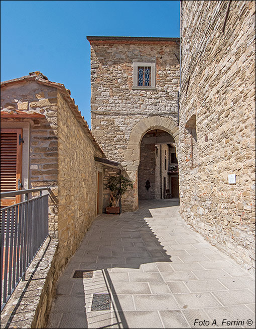 Architettura di Lierna