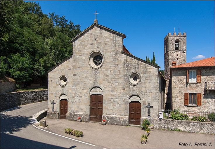 Chiesa di Montemignaio: la facciata