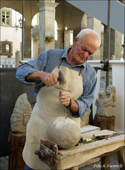 Pietra lavorata Strada