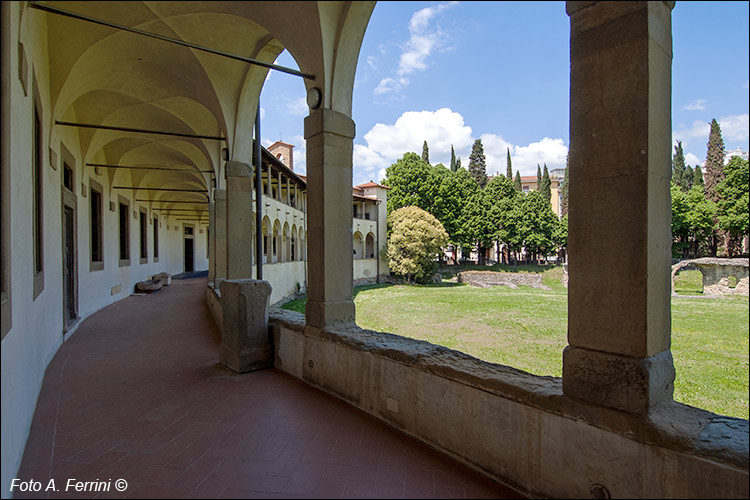 Museo Archeologico di Arezzo, il loggiato