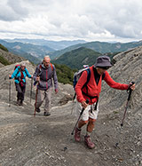 Pilgrims Crossing Borders, salita al Passo Serra