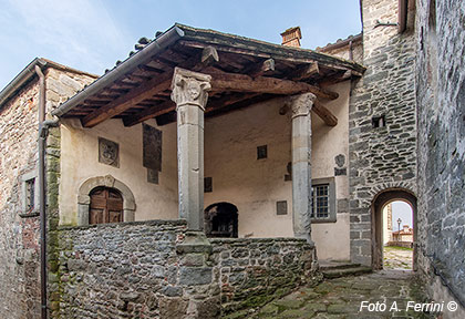 Castel Focognano, la loggetta