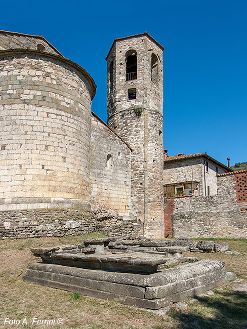 PIEVE DI SOCANA, luoghi e reperti etruschi in Casentino