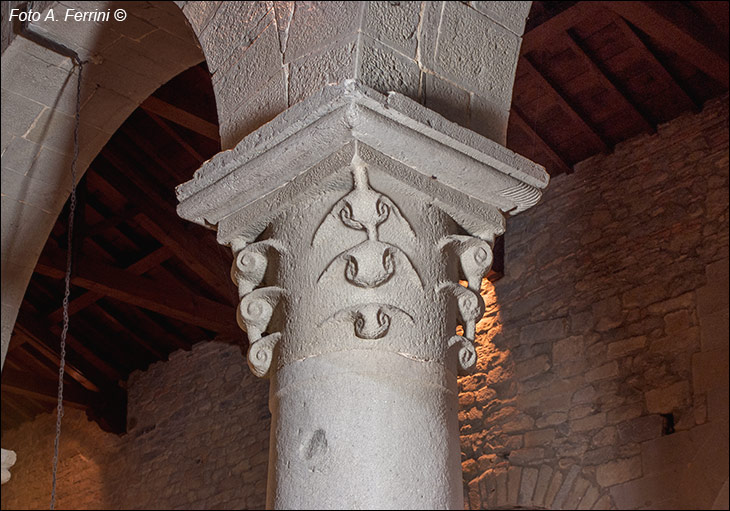 Capitelli romanici in Valdarno