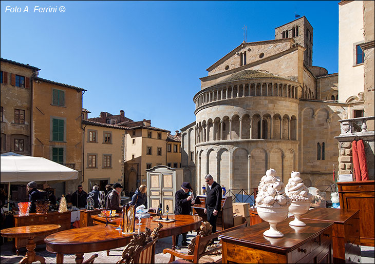 La Pieve di Arezzo e la fiera dell'antiquariato