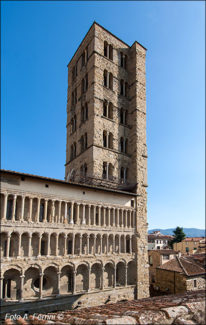 Pieve di Arezzo, campanile