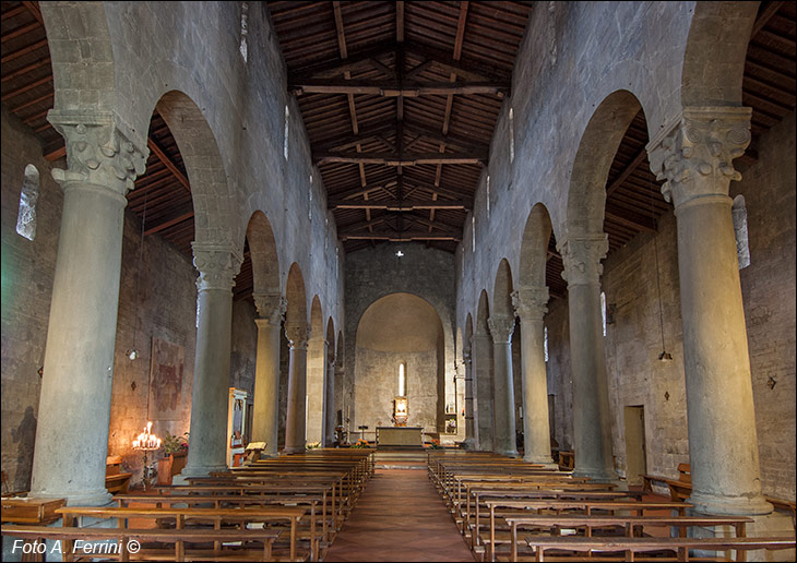 Interno Pieve di Cascia