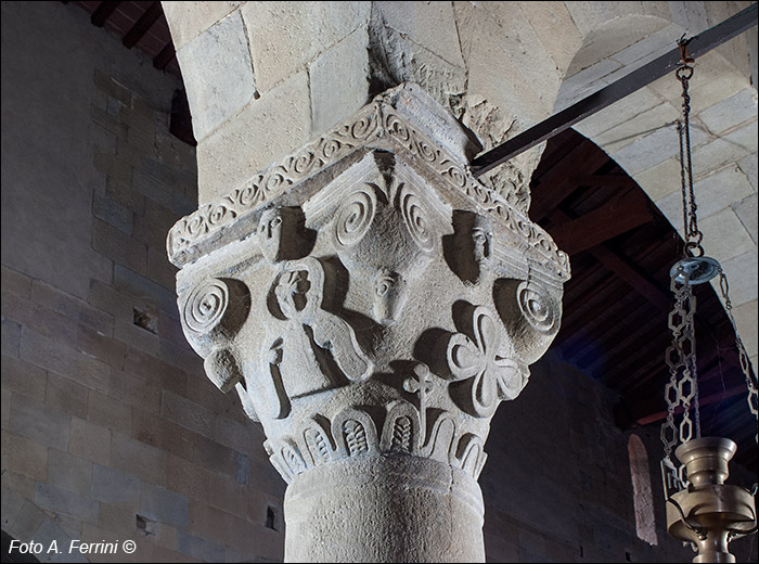 Capitelli Pieve di Strada