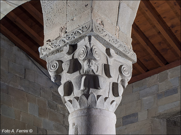 Capitelli Pieve di Strada