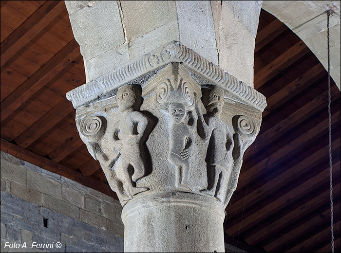 Capitelli Pieve di Strada