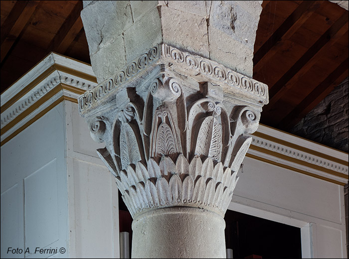 Capitelli Pieve di Strada