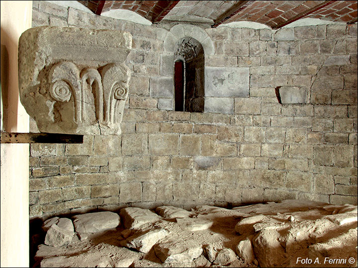 La chiesa sotterranea a Romena.