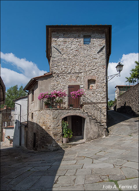 Salutio, architettura del paese