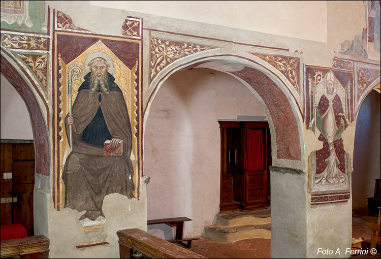 Interno di Pieve a Sietina