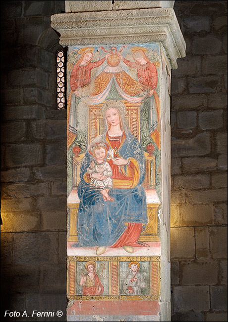Pieve di Montemignaio, affresco della Vergine.