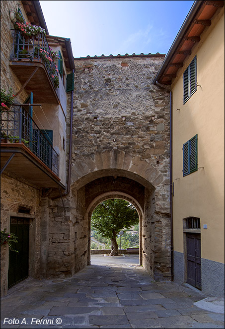 Porta Porrena a Poppi