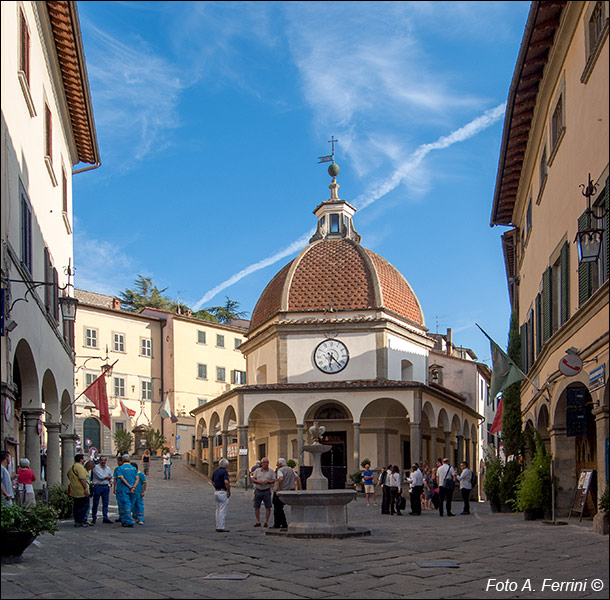 Piazza Amerighi, Poppi