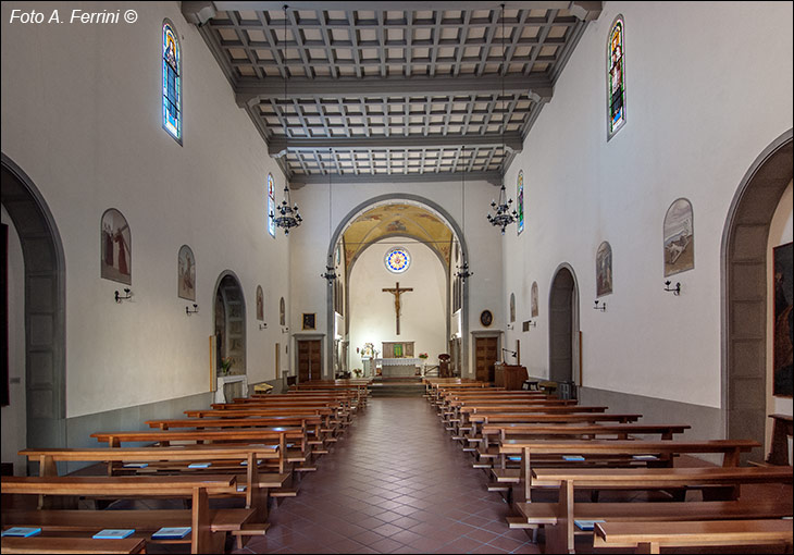 Chiesa di Pratovecchio, interno