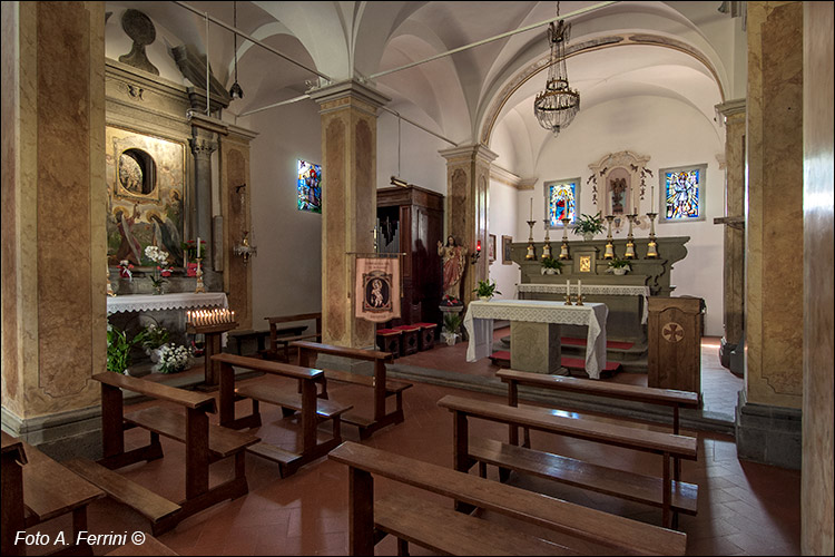 Chiesa di Raggiolo, interno