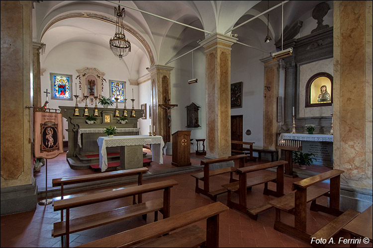 Chiesa di Raggiolo, interno