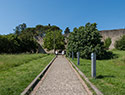 Dal parcheggio Via Pietri alle antiche mura