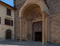 Chiesa San Domenico, protiro