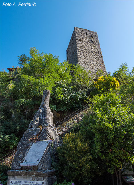 Serravalle, monumento ai caduti