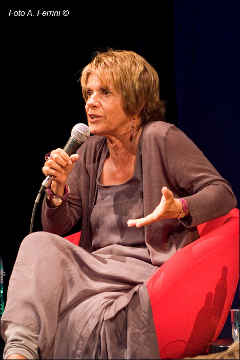Lella Costa
