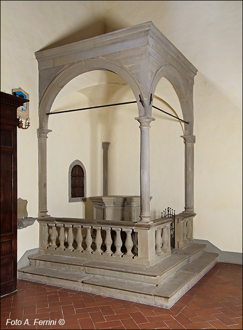 Chiesa di Talla, il Battistero