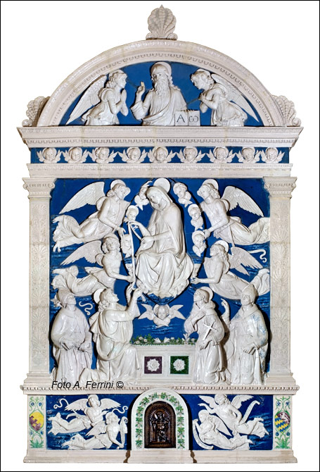 Madonna della cintola, Della Robbia.