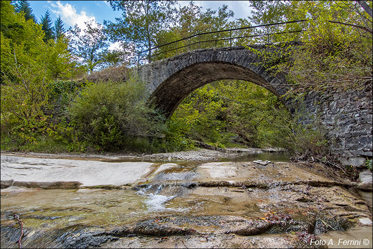 Via Romea, Passo Serra